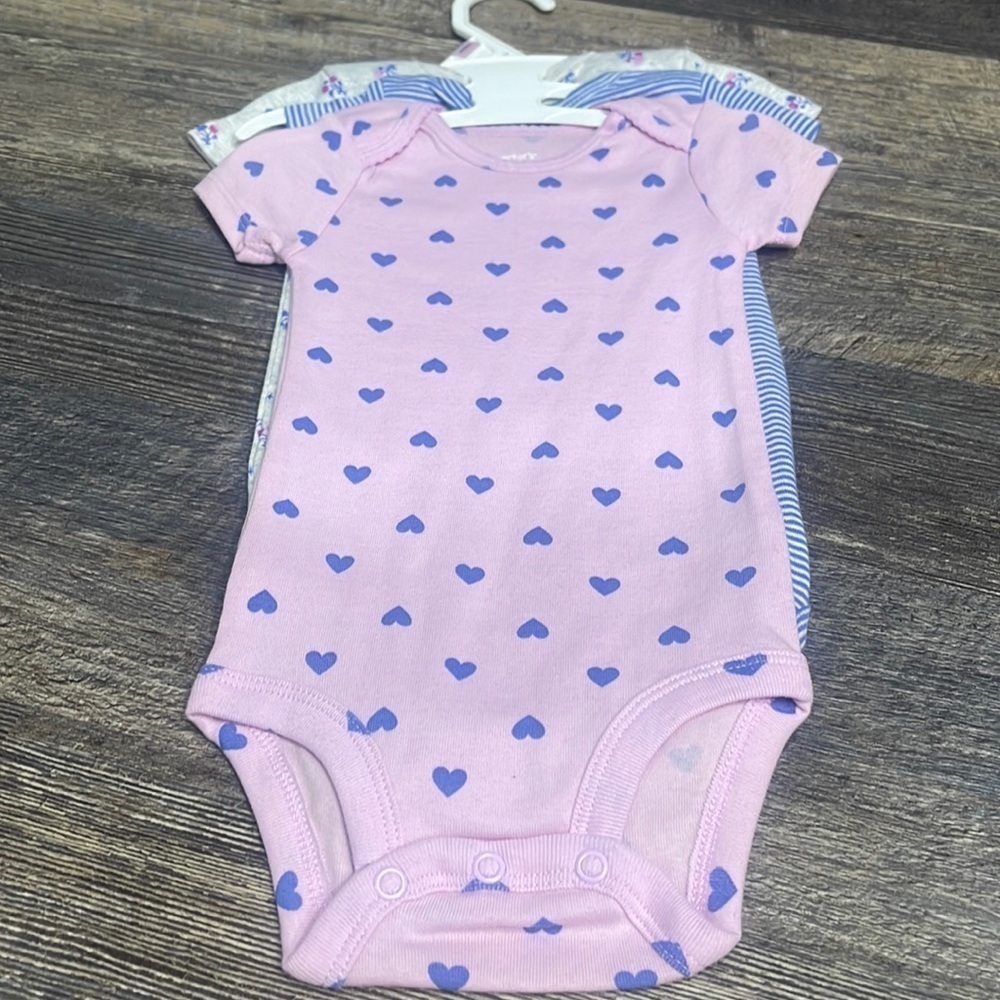 3 pc carter’s baby bodysuit
